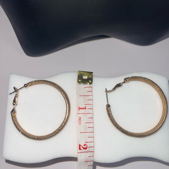 NWOT Gold Tone Hoop Earrings With Rhinestone Accents - Picture 4 of 6